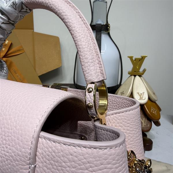 2026120164256225 270